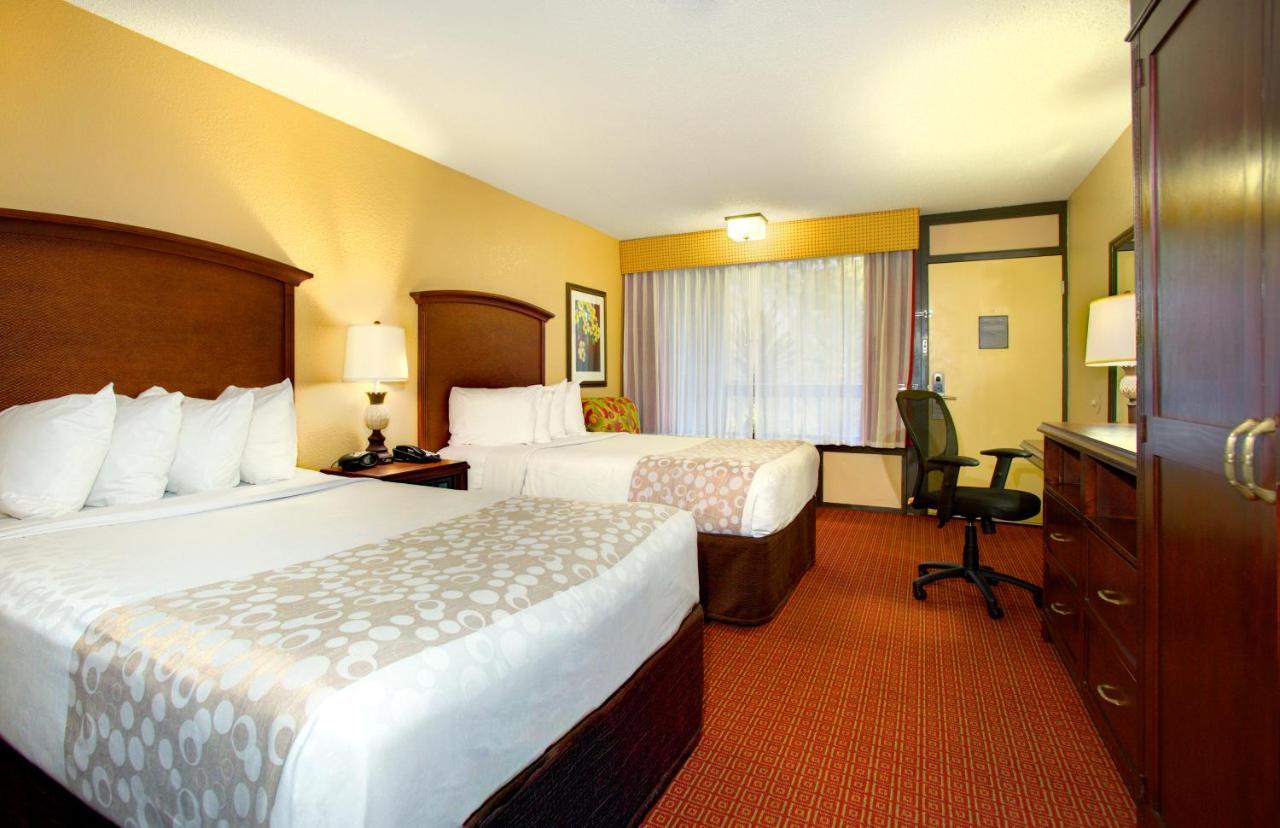 Clarion Inn & Suites At International Drive Williamsburg Eksteriør bilde
