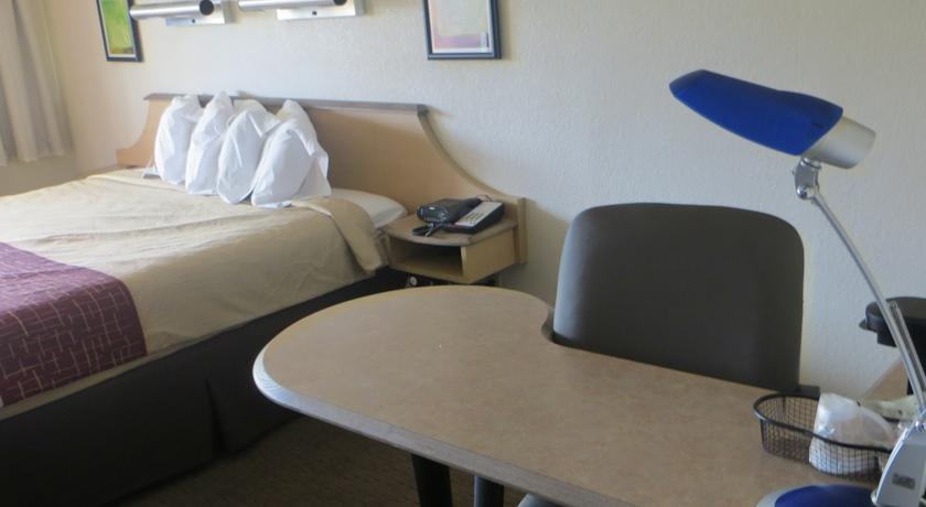 Clarion Inn & Suites At International Drive Williamsburg Eksteriør bilde