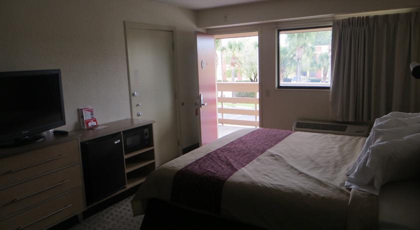 Clarion Inn & Suites At International Drive Williamsburg Eksteriør bilde