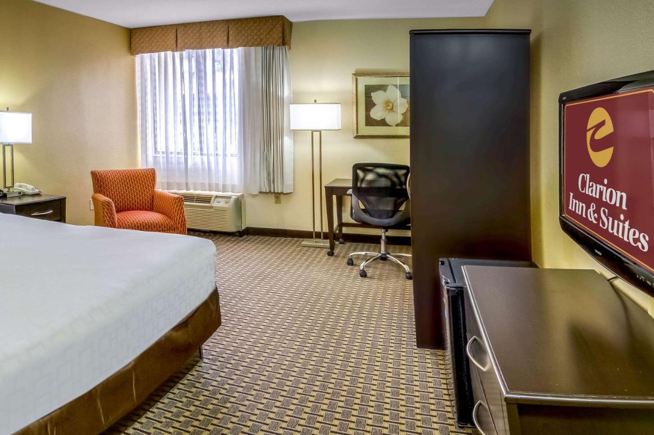 Clarion Inn & Suites At International Drive Williamsburg Eksteriør bilde